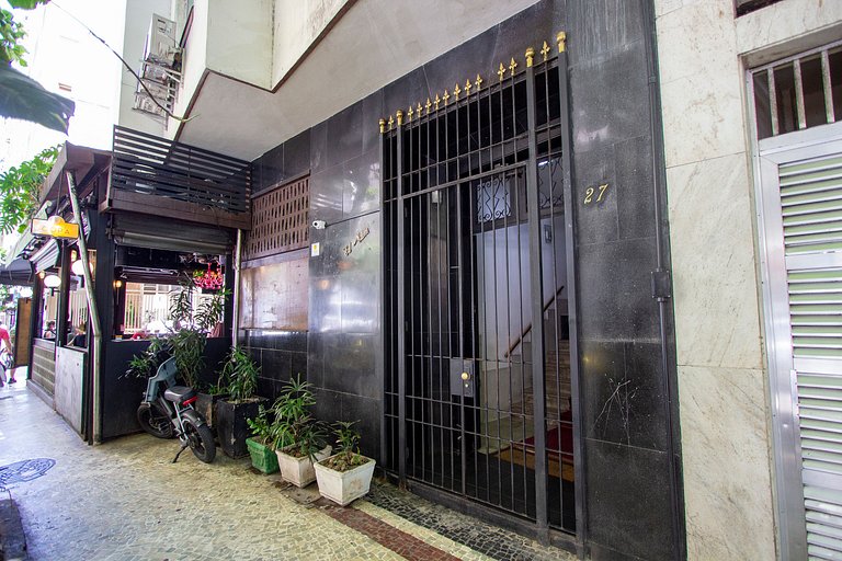 Copacabana- Great location in Baixo Copa.