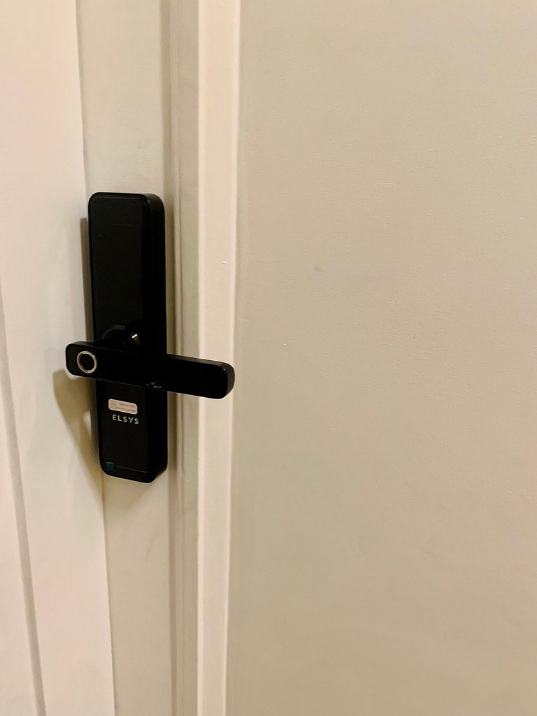 Leblon – Recém-reformado com vista Mar.