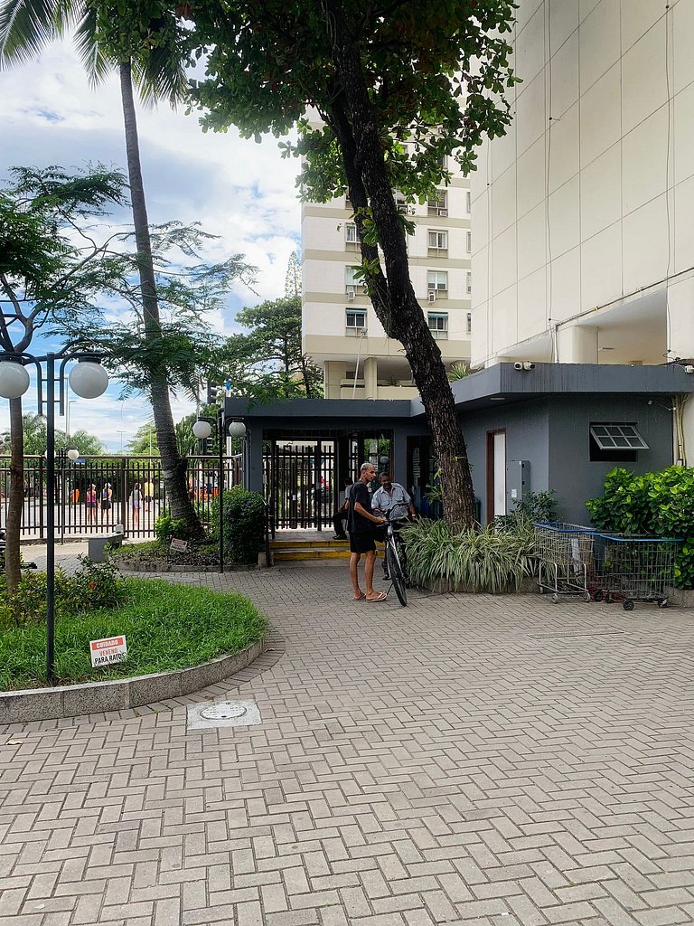 Leblon – Recém-reformado com vista Mar.