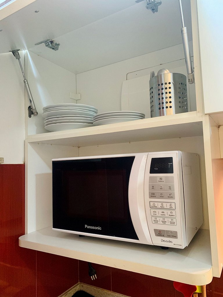 COPACABANA - VISTA LATERAL MAR